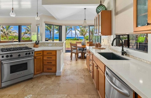 Anahola House | Anahola Beach Hale By Parrish Kauai - luxury on the beach with AC