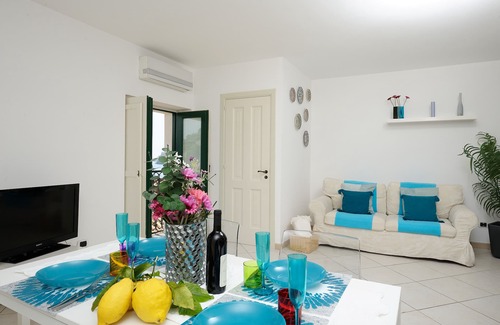 Minori Apartment | Ananas - Sea View - Fruit Flats by AMALFIVACATION.IT