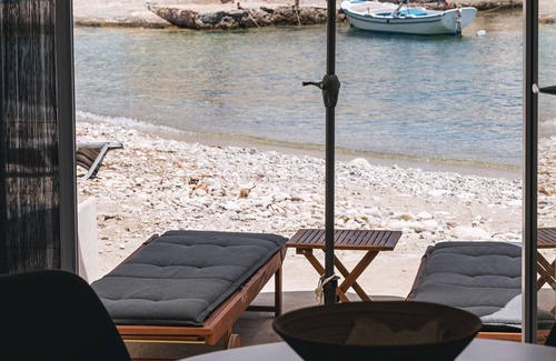 Kimolos House | Anastasia Kimolos