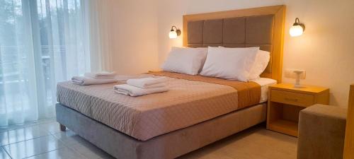 Megalos Prinos Hotel | Anatoli Studios