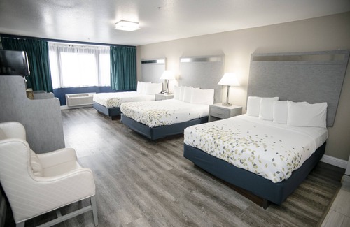 Bertsch-Oceanview Hotel | Anchor Beach Inn