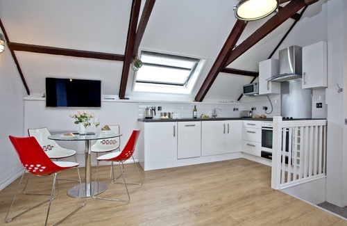 Strete Apartment | Anchor Cottage - an apartment that sleeps 4 guests in 1 bedroom