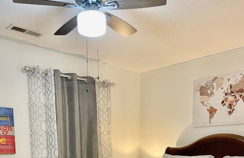 Jacksonville House | Anchor to a five star experience to this entire townhouse a hidden jewel of Jax.