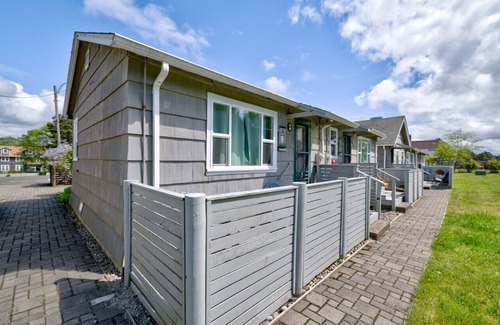Long Beach Cottage | Anchorage Cottages Unit 3 Dog friendly and close to the beach