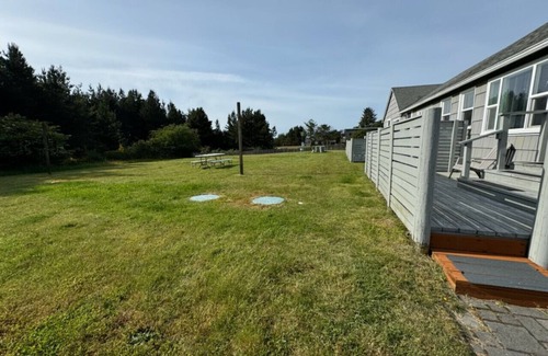 Long Beach Cottage | Anchorage Cottages Unit 8-Dog- Friendly and close to the beach