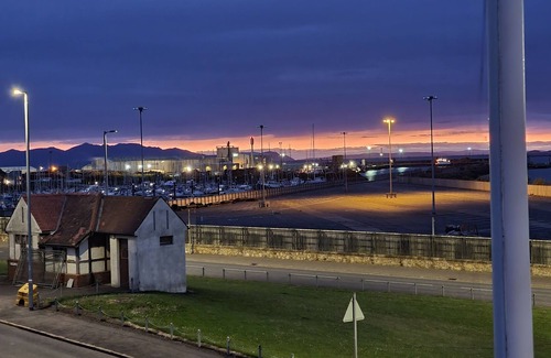 Troon Hotel | Anchorage Hotel Troon