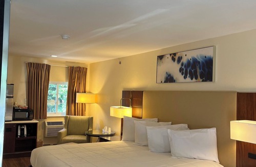 Rochester Hotel | Anchorage Inn of Rochester