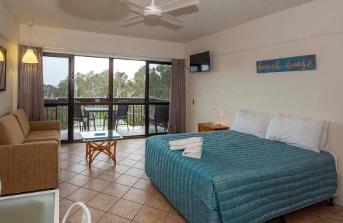 Point Lookout Hotel | Anchorage on Straddie