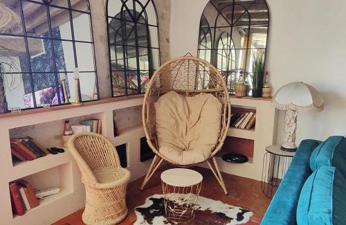 Chatillon-Sur-Loire House | Ancien hôtel particulier avec patio