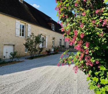 Sevigny House | Ancien presbytère, grand jardin, proche Argentan et forêt, 8-9p