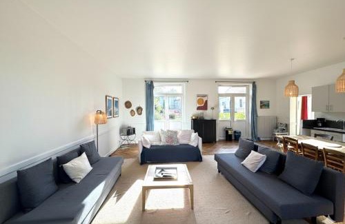 Sevigny House | Ancien presbytère, grand jardin, proche Argentan et forêt, 8-9p