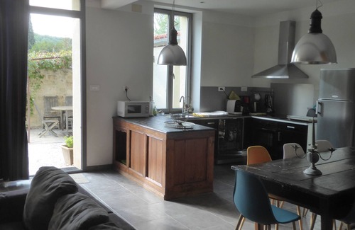 Roquefort-des-Corbieres House | Ancienne Bâtisse en Pierre Dans la Tradition des Maisons Vigneronnes