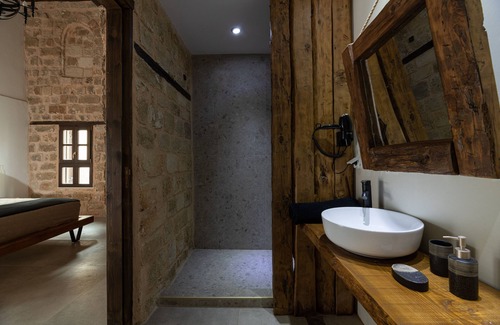 Rhodes Old Town Hotel | Ancient Knights Luxury SuitesnRomegas Suite 4