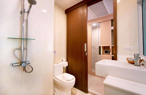 Patong Hotel | Andatel Superior Swimming View Room