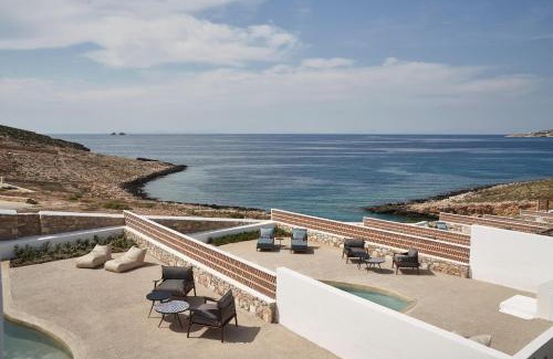 Parikia Hotel | Andronis Minois