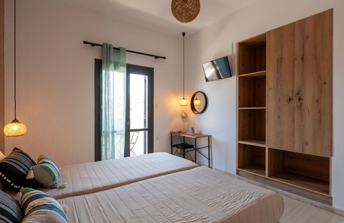 Kokkini Chani Hotel | Anemos Inn by Estia