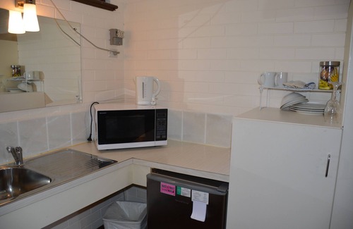 Angaston Hotel | Angaston Vineyards Motel
