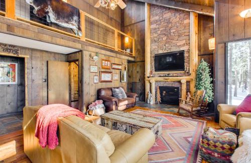 Angel Fire House | Angel Fire Cabin with Game Room about 4 Mi to Ski Resort
