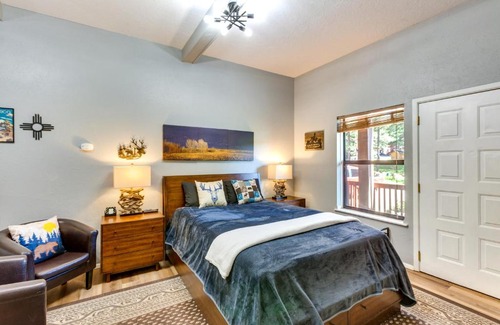 Angel Fire Apartment | Angel Fire Studio with Fireplace, Walk to Resort!