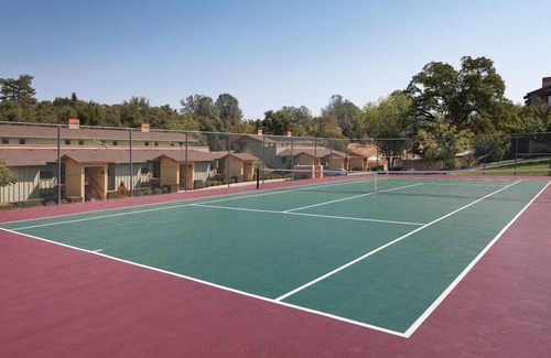Angels Camp Resort | Angels Camp - Unwind along California's quiet foothills