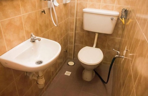 Gelugor Hotel | Anggerik Lodging Hotel