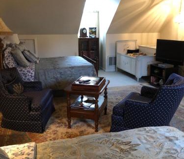 Wilmington Bed & Breakfast | Angies B&B