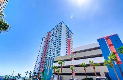 Myrtle Beach Resort | Angle Ocean View 2 Bedroom at Family Resort + Official On-Site Rental Privileges