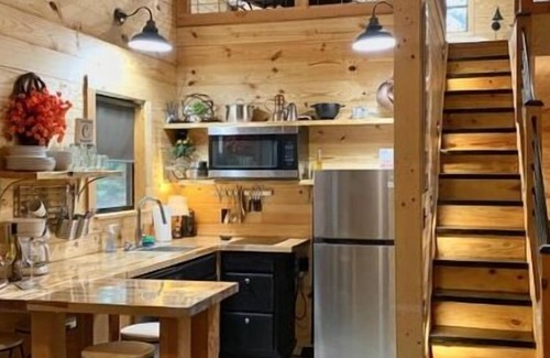 Bismarck Cabin | Angler's Den: Lake, trails, golf