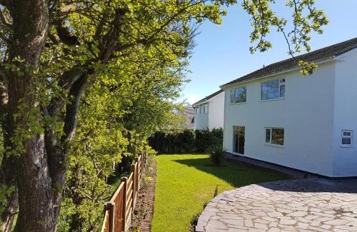 Menai Bridge House | Anglesey White Haven