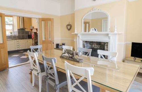 Llanbedr Cottage | ANGORFA, pet friendly, character holiday cottage in Llanbedr