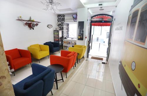 Bairro Alto House | Anjo Azul