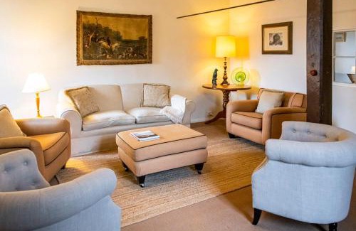 Light Regional Council House | Anlaby Station