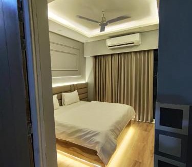 Greater Noida Apartment | Anmolairbnb