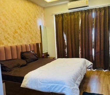 Greater Noida Apartment | Anmolairbnb