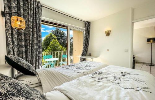 Novel Apartment | Annecy 1 bedroom Apt With Balcony