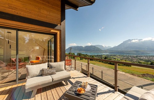 Saint-Jorioz Ski Chalet | Annecy happy lodge duplex 9 pers lake view jacuzzi