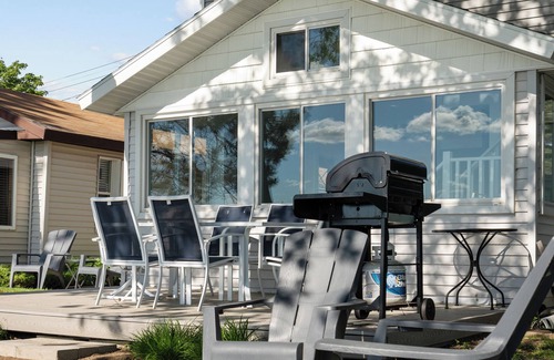 Gaylord House | Anni's Cozy Cottage located on Otsego Lake, Gaylord, Mi. with A/C