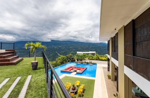 Anapoima Villa | Anp008 - Stunning vacation home in Anapoima
