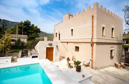 Sant'Andrea Bonagia Villa | Antica Fortezza Villa Fontana