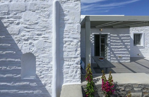 Antiparos Villa | Antiparos Homes - an estate of 5 premium holiday homes 100m from the sandy beach