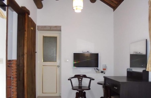 Jincheng Bed & Breakfast | Antique Courtyard B&B
