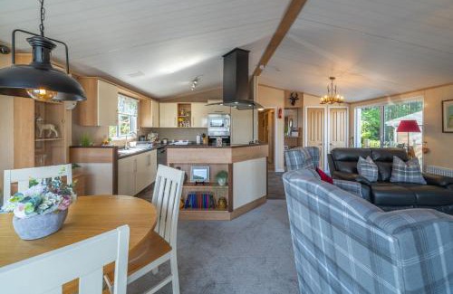 Cockermouth House | Antler Lodge - Meadows Retreat Lodge Park