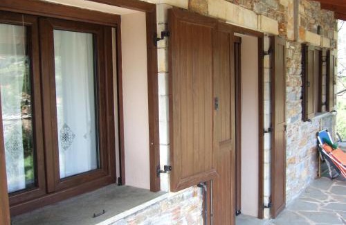 Steni Dirfyos House | Antonis Stone house