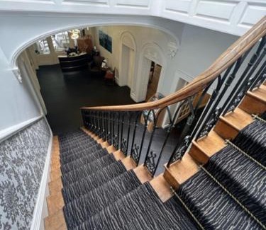 Amesbury Hotel | Antrobus Hotel