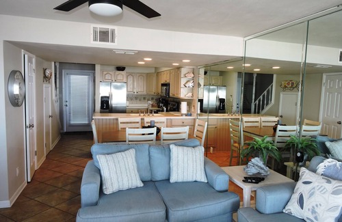 Miramar Beach House | Any Closer to the Beach, You'd Have Sand in Your Sheets! August Specials