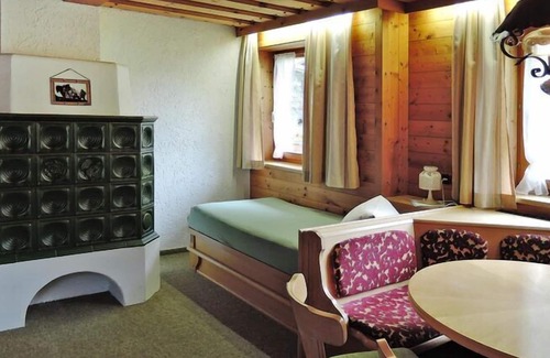 Fusch an der Grossglocknerstrasse Apartment | Apartment in Fusch an der Glocknerstraße with balcony