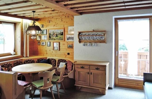 Fusch an der Grossglocknerstrasse Apartment | Apartment in Fusch an der Glocknerstraße with balcony