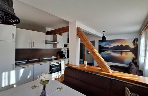 Sankt Margarethen im Lungau Apartment | Apartment 'Aineckblick' with Mountain View and Wi-Fi