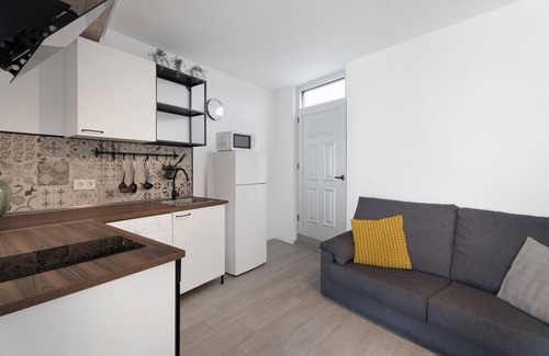San Sebastian de la Gomera Apartment | Apartment 'Apartamento La Pista Sur' with Sea View, Private Terrace and Wi-Fi