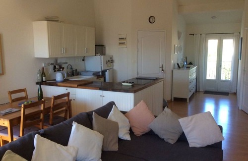 Bouzigues Apartment | Apart 2 Overlooking Etang De Thau Bouzigues. Amazing Views 2nd floor sleeps 2-4